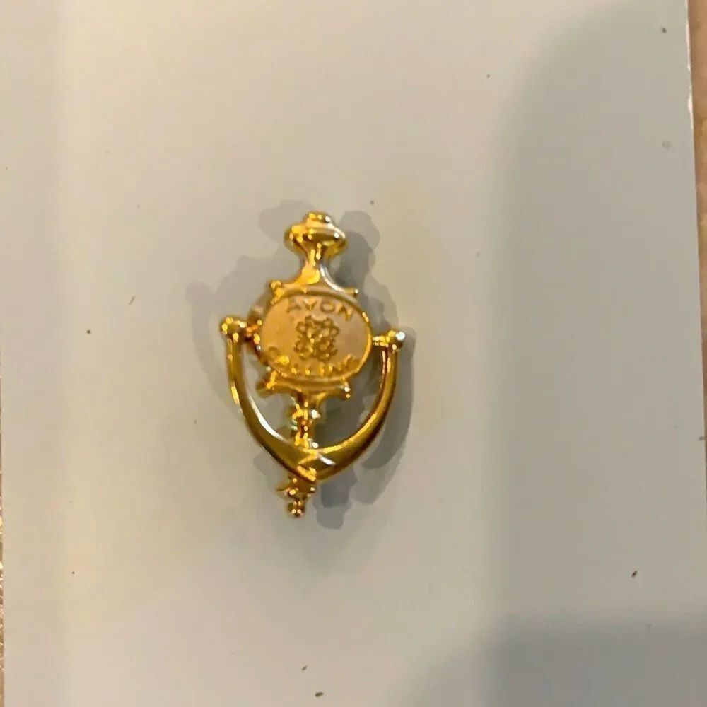 Vintage Avon Calling Pin